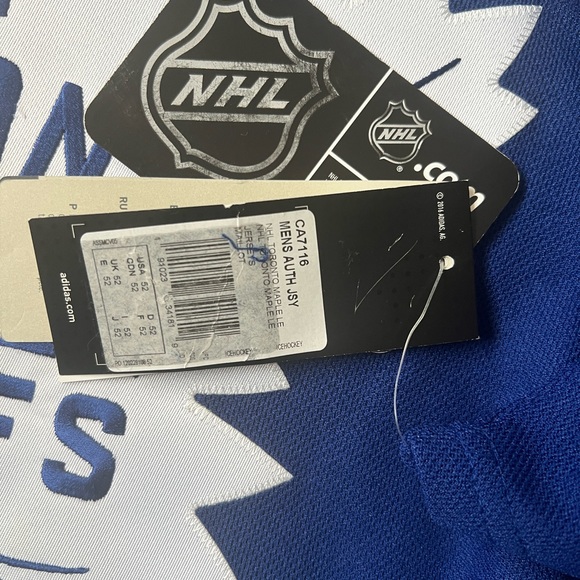 John Tavares Toronto Maple Leafs Jersey - Picture 8 of 8